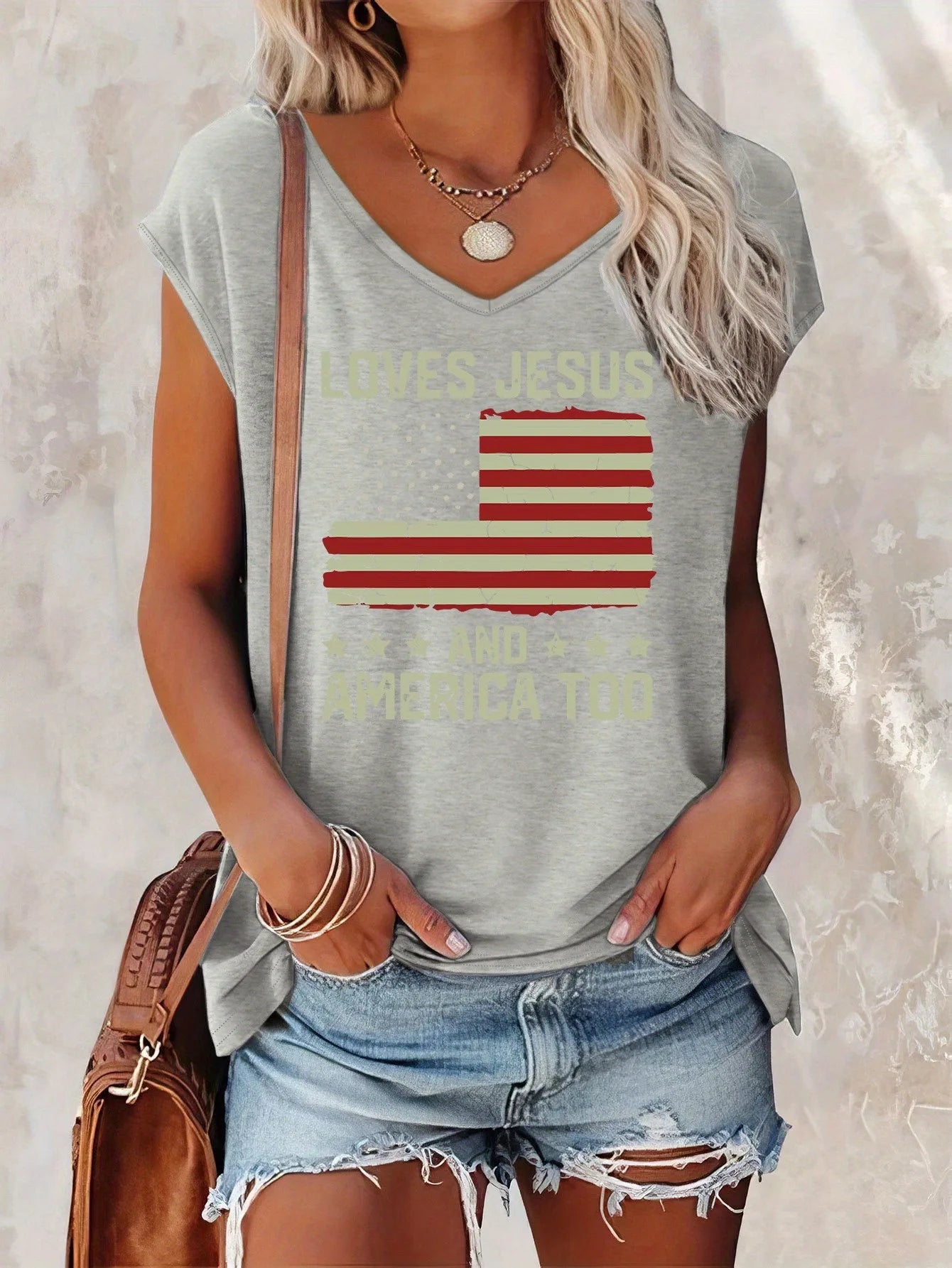 Breathable Knit, Chic Letter Print V-Neck T-Shirt for Women - Casual, Stretchy & Machine Washable, Perfect for All Seasons