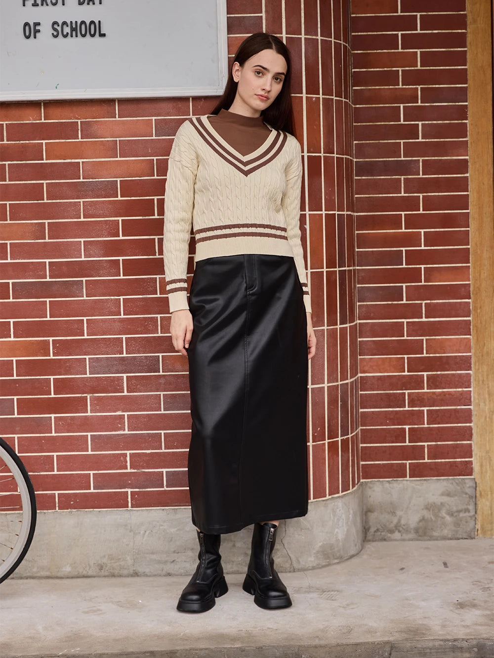 AP Women 2026 Autumn and Winter Knitting Patchwork Sweater Mock Neck Modal Shirt Stretch Skirt Leather Skirt