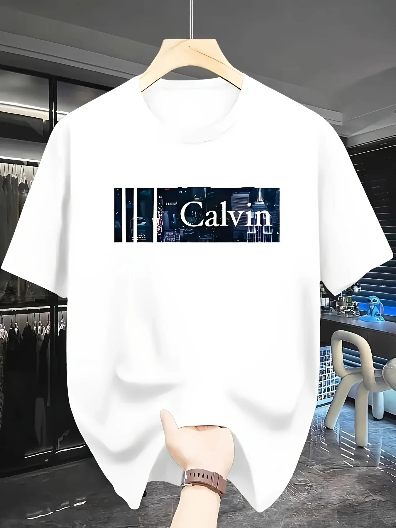 Men's Calvin Pattern T-shirt - Casual Round Neck City Skyline Design Suitable for Summer Outing comfortable and meticulously